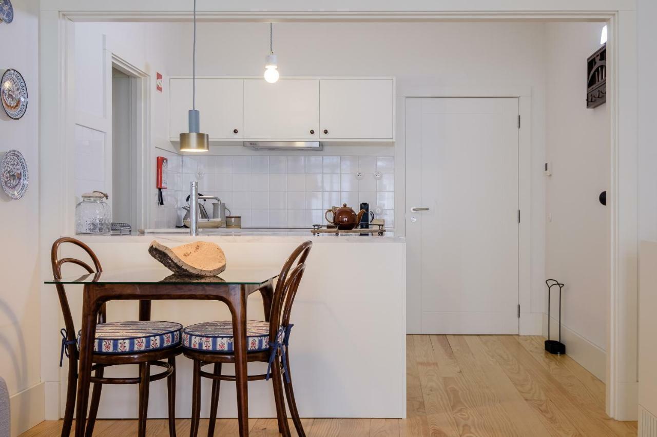 Boutique Rentals-Flores Plaza In City Historical Center Porto Kültér fotó
